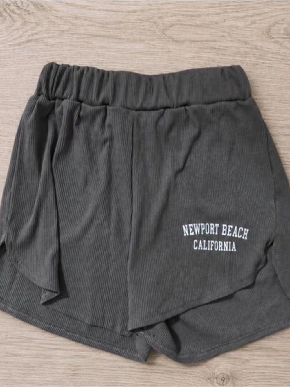 Uniqlo Gray Newport Beach California Athletic Shorts